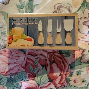Free hawk 4 Pieces Cheese Knives Set